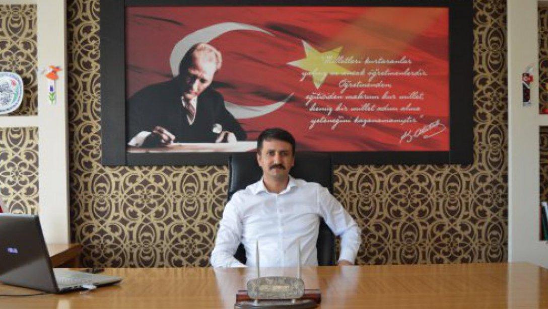 İlçe Milli Eğitim Müdürümüz Sayın Murat Durgut'un Öğretmenler Günü Mesajı